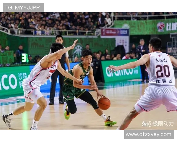 CBA季后赛激战正酣各强队争锋逐鹿究竟谁能笑到最后问鼎冠军